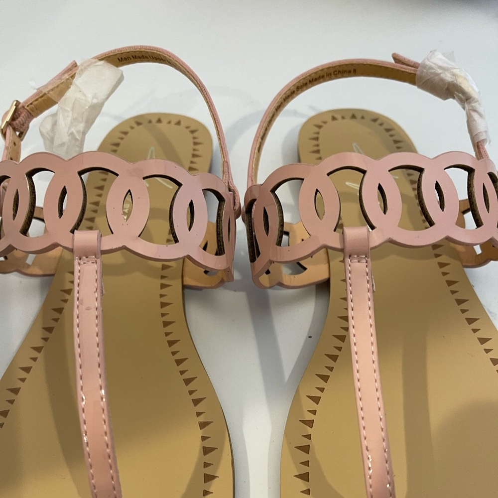 Daya by Zendaya Mallory Flat Thong Sandals - Picture 4 of 6